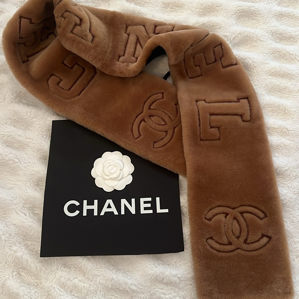 Chanel Brown Shearling Fur Scarf
